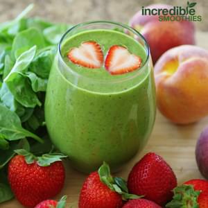 Almond-Peach-Strawberry Green Smoothie Recipe with Chia Seeds