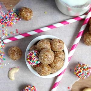 Healthy, No-Bake “Sugar” Cookie Energy Bites