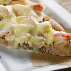 Lobster and Brie Grilled Cheese Sandwiches