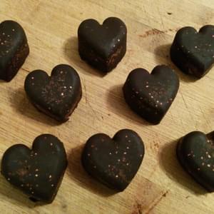 Homemade Chocolates With Quinoa And Almonds (clean Eats/vegan)