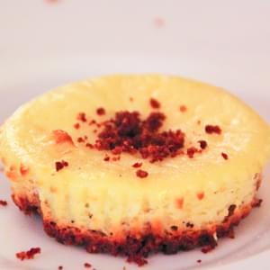 Healthy, Low-Calorie Cheesecake Bites
