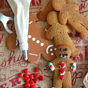 Grandma’s Gingerbread Men Cookies