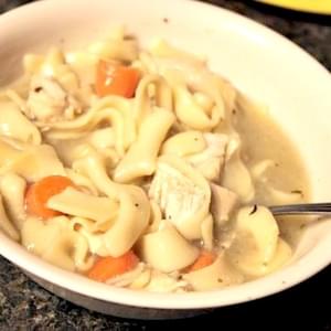 Crock Pot Chicken & Noodle Soup