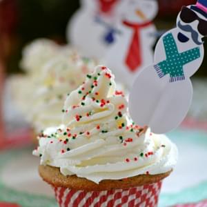 Snowman Spiced Poppyseed Cupcakes with Whipped Cream Frosting