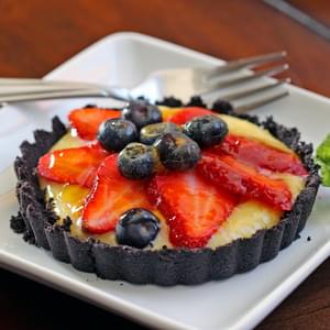 Strawberry Tarts with Chocolate Cookie Crust
