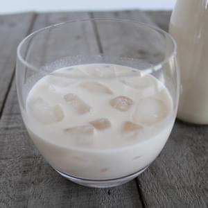 Almond Milk (Raw Vegan, Refined Sugar-Free)