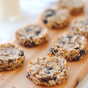 Guilt-Free Oatmeal Raisin Cookies