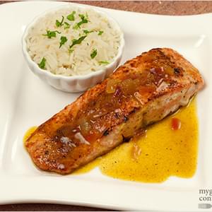Pan-Seared Salmon With Orange-Curry Sauce