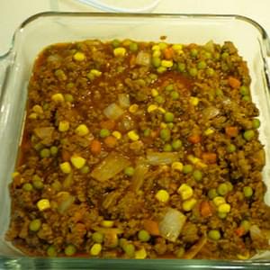 GROUND BEEF WITH CORN, PEAS AND CARROTS