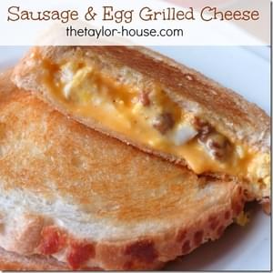Sausage and Egg Grilled Cheese #BreakfastAfterDark #cgc