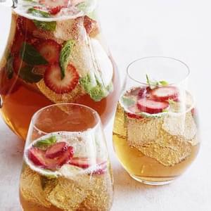 Strawberry Basil Iced Tea Sparkler