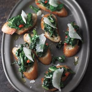 Toasts with Spicy Broccoli Rabe and Pecorino