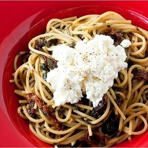 Ricotta, Spinach, and Sundried Tomato Spaghetti