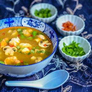 Tom Yum Goong (Hot and Sour Seafood Soup)