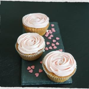 Vanilla Cupcakes With Raspberry Cream Cheese Frosting