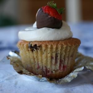 Strawberry and Chocolate Cupcakes