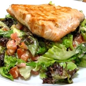 Grilled Salmon Fillet with Italian Dressing Mixed Greens Salad (for Atkins Diet Phase 1)