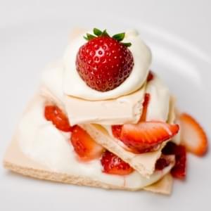 Strawberry Pavlova With White Chocolate Mousse