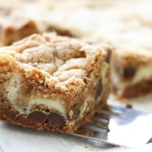 The Best Cheesecake Cookie Bars {traditional and gluten free recipes}