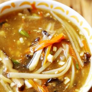 Restaurant Style Chinese Hot and Sour Soup (Vegan)
