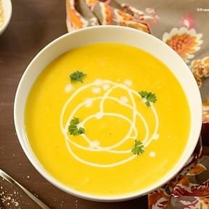 Healthy Creamy Pumpkin Soup (Sopa Cremosa de Abóbora)