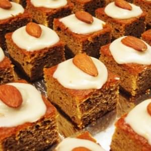 Paleo Pumpkin Gingerbread Cake with Maple-Vanilla Frosting