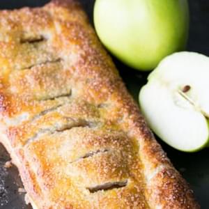 Apple Cinnamon Slab Pie