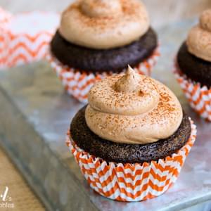 Chocolate Cupcakes with Pumpkin Spice Marshmallow Filling & Chocolate Buttercream