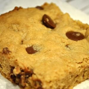 Peanut Butter and Chocolate Oatmeal Cookie Bars