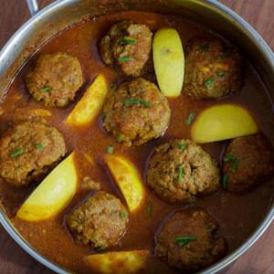 Spicy Meatballs in Spicy Tomato Sauce