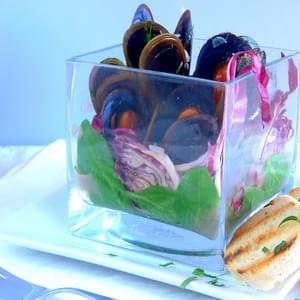 Perfectly steamed mussels (Cozze Serenissime)