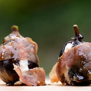Grilled Figs with Goat Cheese and Prosciutto