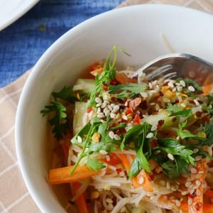 Cold rice noodle salad in peanut sauce dressing { Vegan + Gluten-free}
