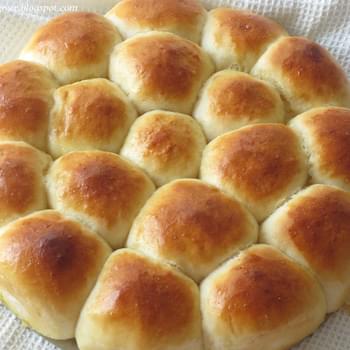 Roti Paun (Little butter buns)