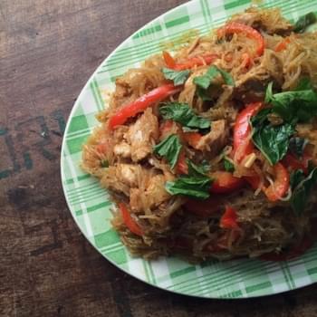 Singapore-style Noodles With Chicken, Peppers & Basil