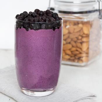 The Ultimate Blueberry and Banana Breakfast Smoothie