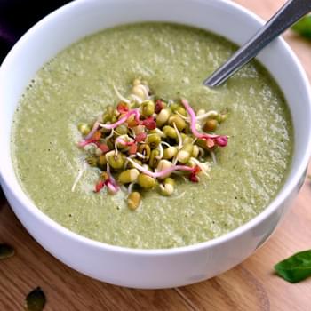 Green Power Soup (Broccoli, Basil & Pumpkin Seed)