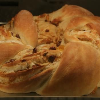 Paul Hollywood’s Apricot Couronne – Technical Challenge