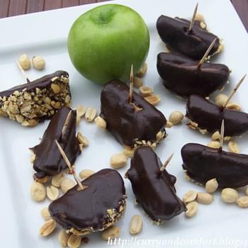 Chocolate and Peanut Butter Dipped Apple Bites