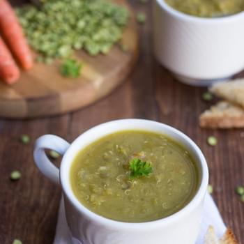 Slow Cooker Vegetarian Split Pea Soup