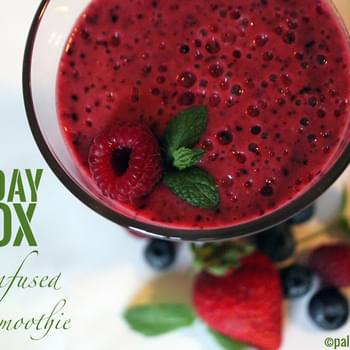 Mint-Infused Berry Smoothie