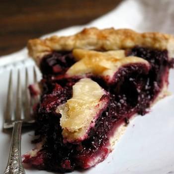 Apple-Blackberry Pie with Ginger
