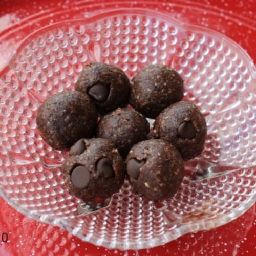 Gluten Free Chocolate Cookie Balls