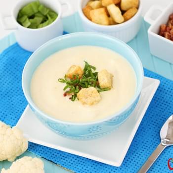 10 Minute Creamy Cauliflower Soup