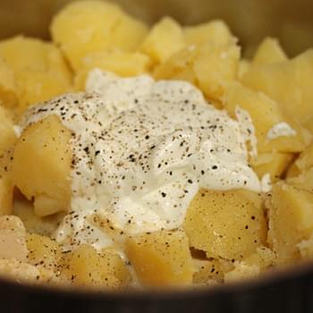 Skinny Garlic Mashed Potatoes