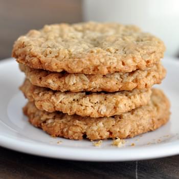 Thin and Crispy Oatmeal Cookies