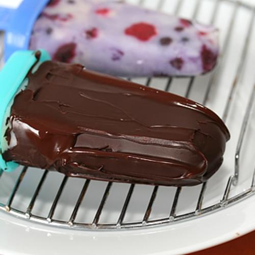 Chocolate Dipped White Chocolate-Berry Popsicles