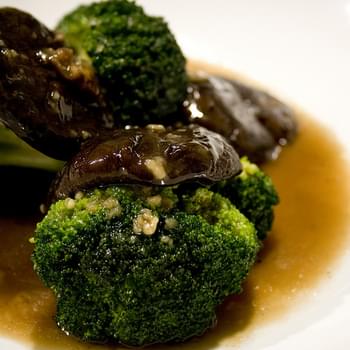 Mushroom & Broccoli with Oyster Sauce