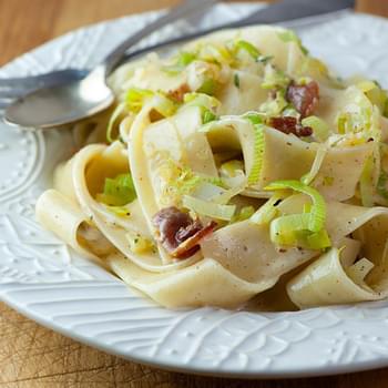 Pasta with Leeks and Bacon