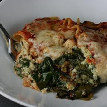 Slow Cooker Pesto Spinach Lasagna